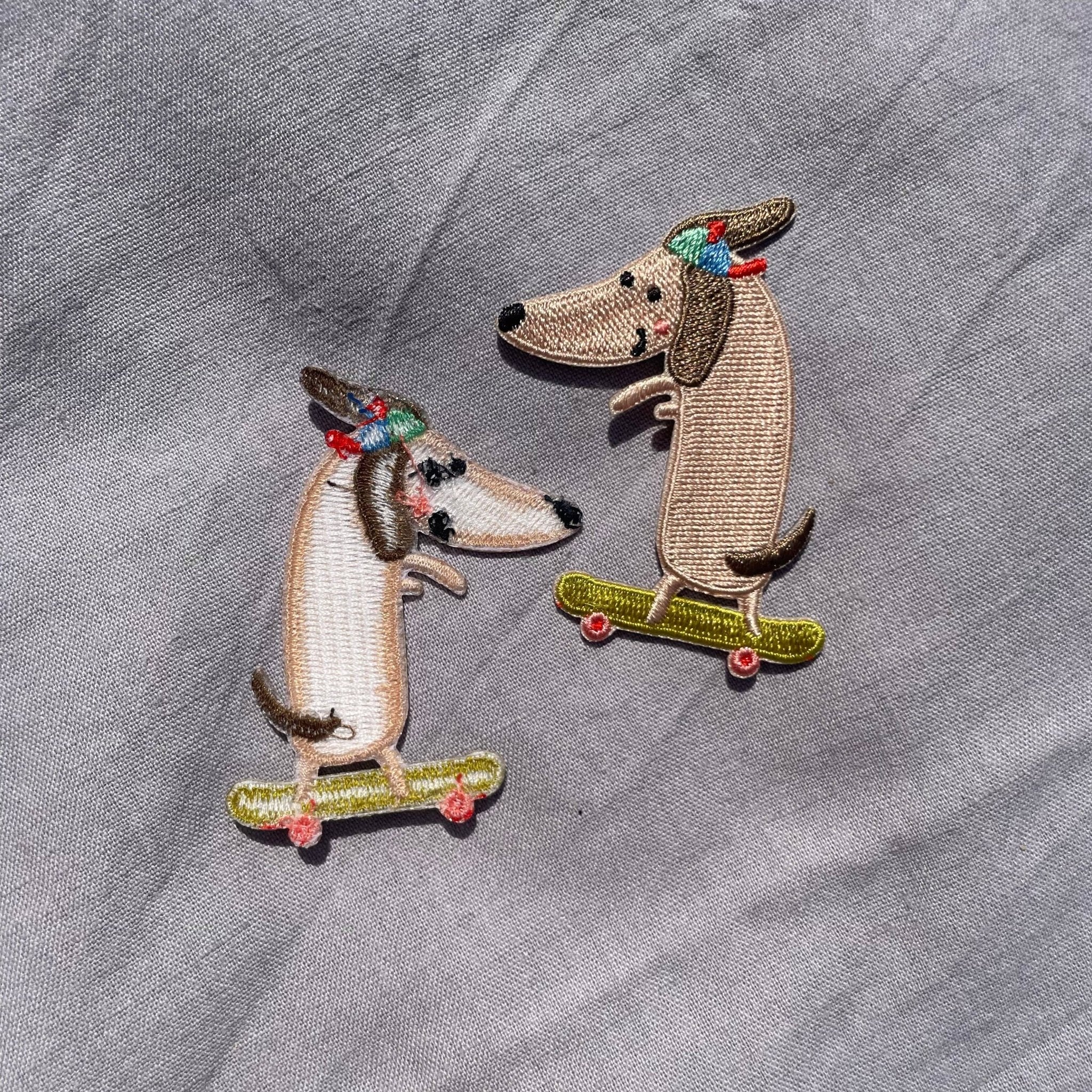 Bügel Patch Dackel auf Skateboard – Aufnäher für Kinder - Räuberkinder 4