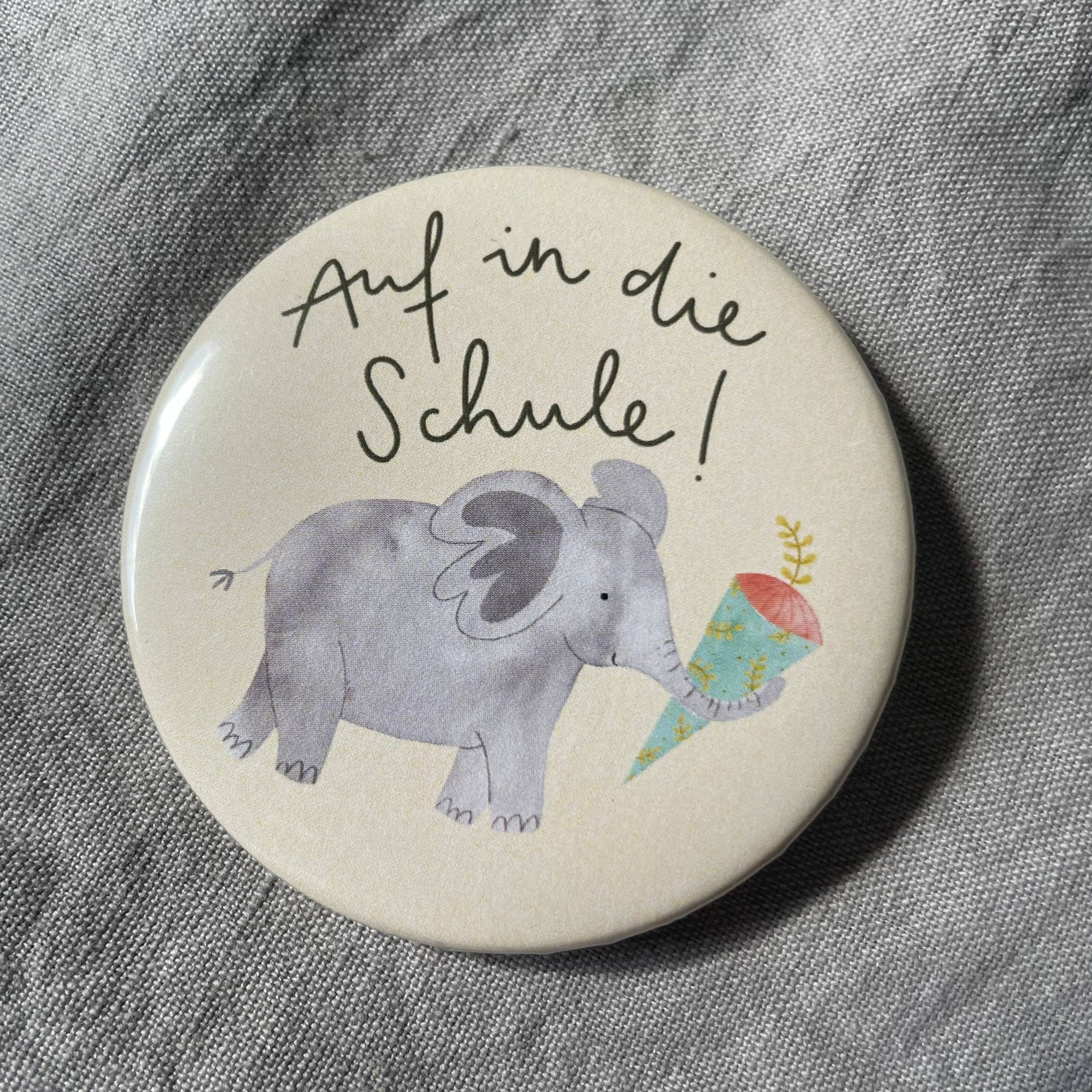 Button "Auf in die Schule" Elefant, Einschulung, Schultüte - Räuberkinder 1