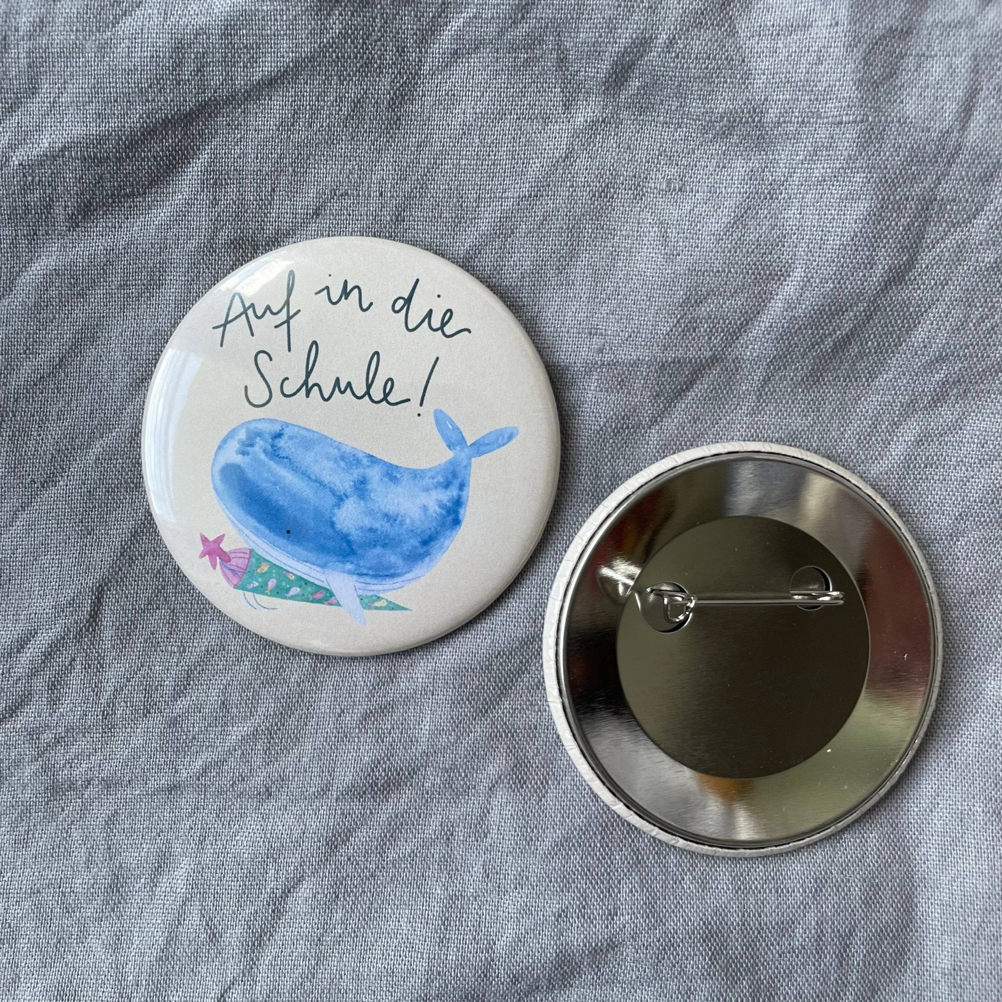 Button "Auf in die Schule" Wal - Räuberkinder