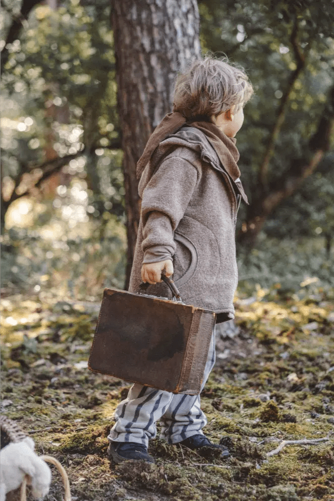 Kletterkind Jacke aus Wollwalk mit Merinojersey in Taupe - Räuberkinder 3