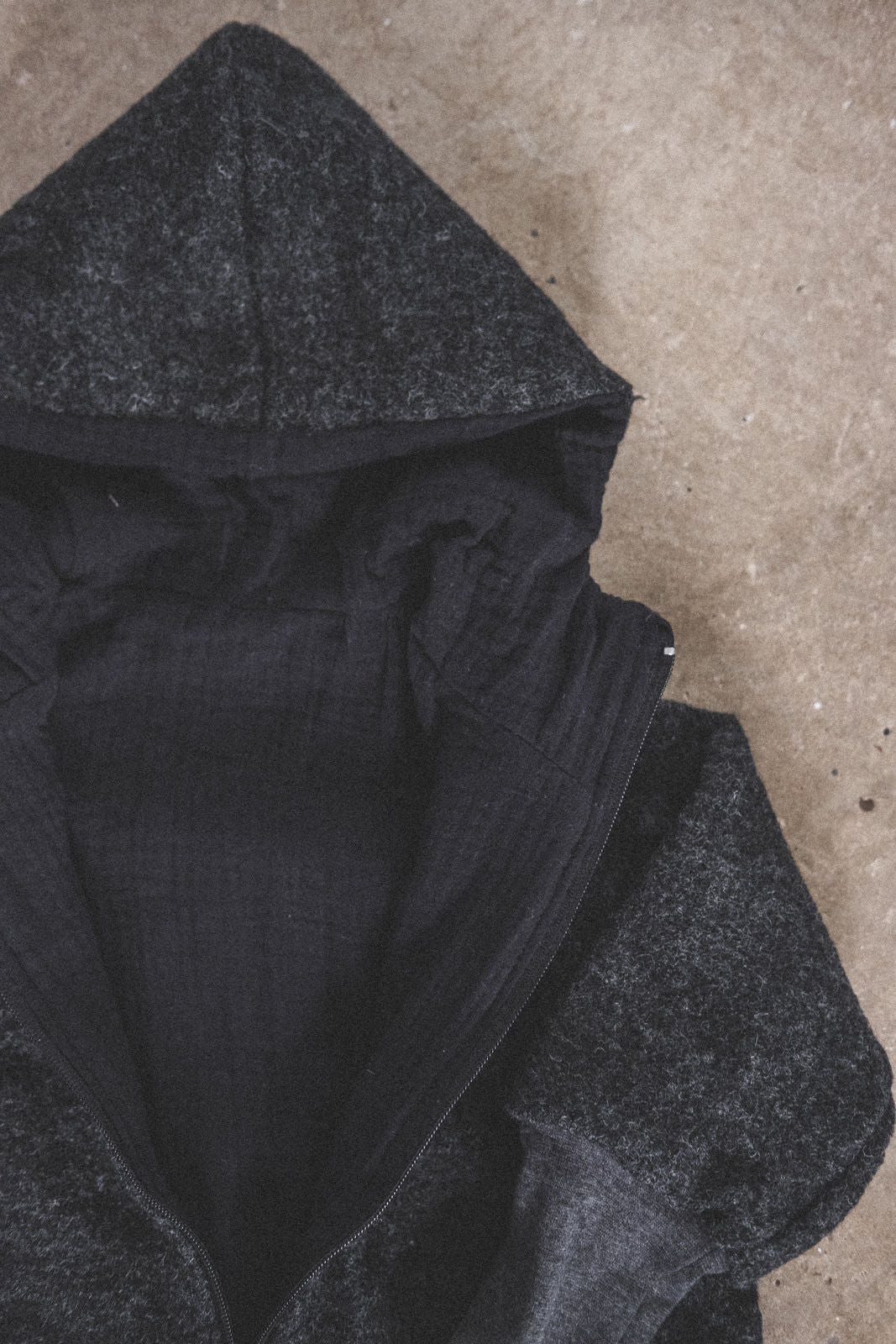 Matschkind Wollwalkoverall Anthrazit / Musselin Schwarz - Räuberkinder