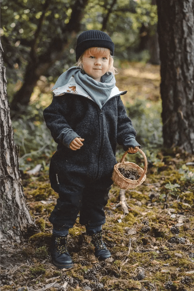 Matschkind Wollwalkoverall Kinder Anthrazit mit Waldtiere - Räuberkinder 1