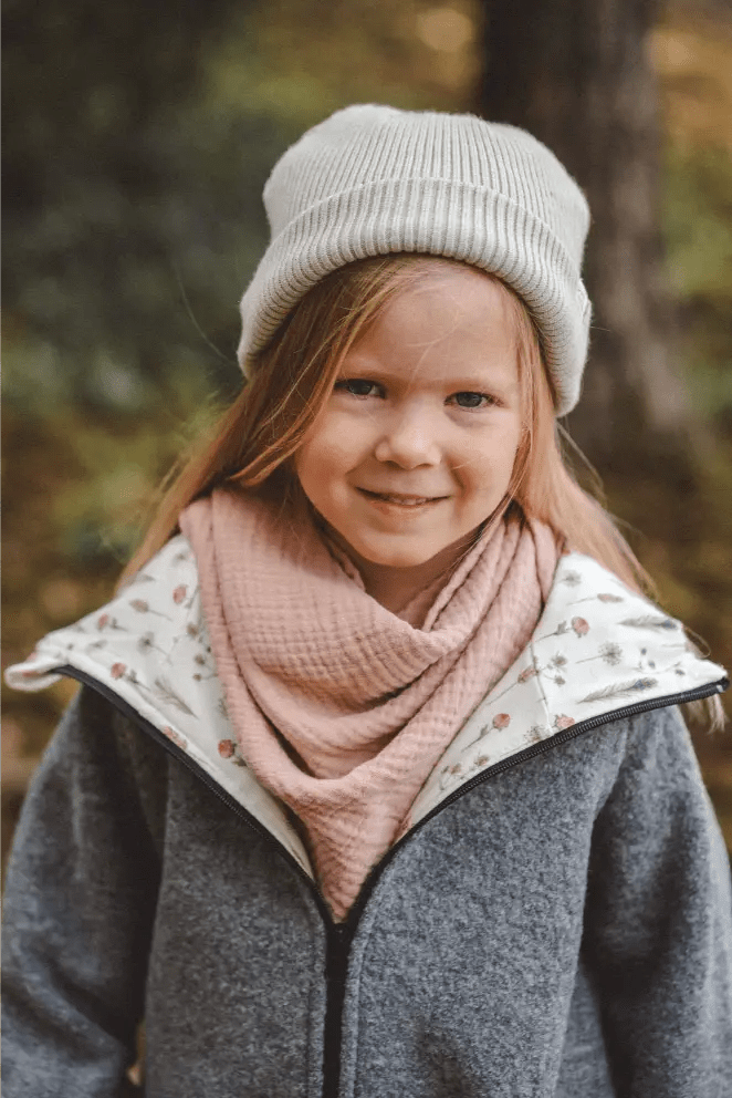 Matschkind Wollwalkoverall Kinder Grau mit Feldblumen - Räuberkinder 2