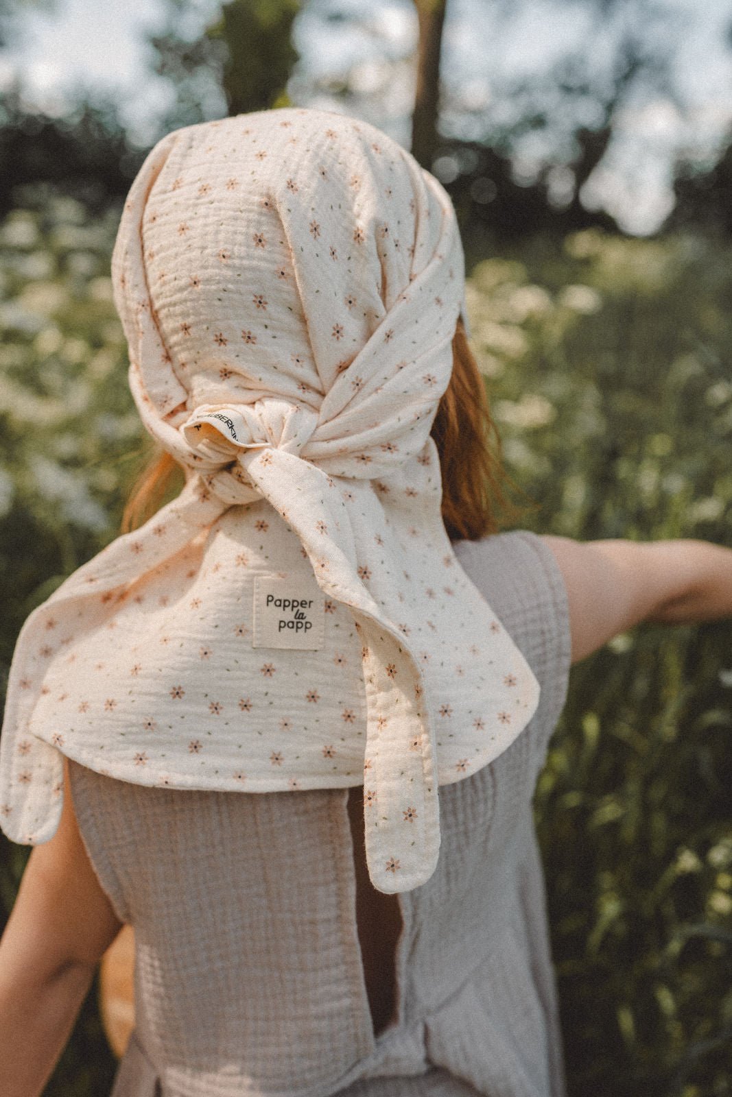 Musselin - Bandana mit XXL Nackenschutz - Blumenwiese - Räuberkinder