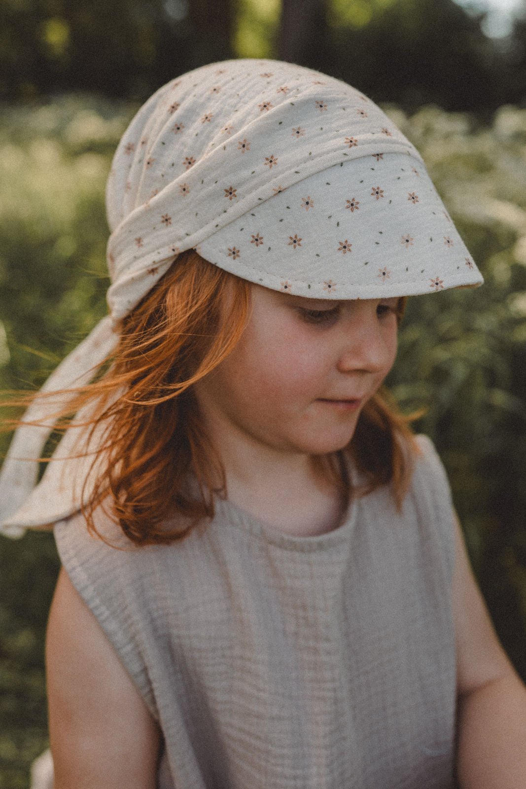 Musselin - Bandana mit XXL Nackenschutz - Blumenwiese - Räuberkinder