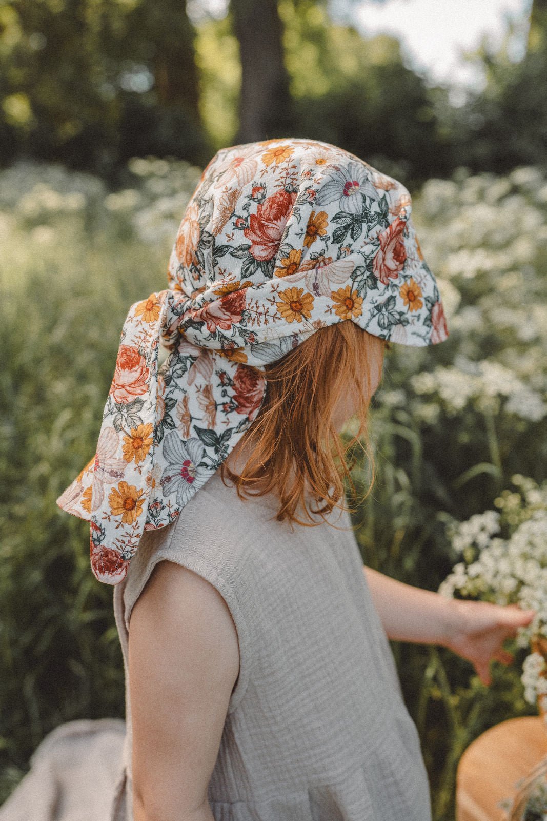 Musselin - Bandana mit XXL Nackenschutz - Retro Flowers - Räuberkinder