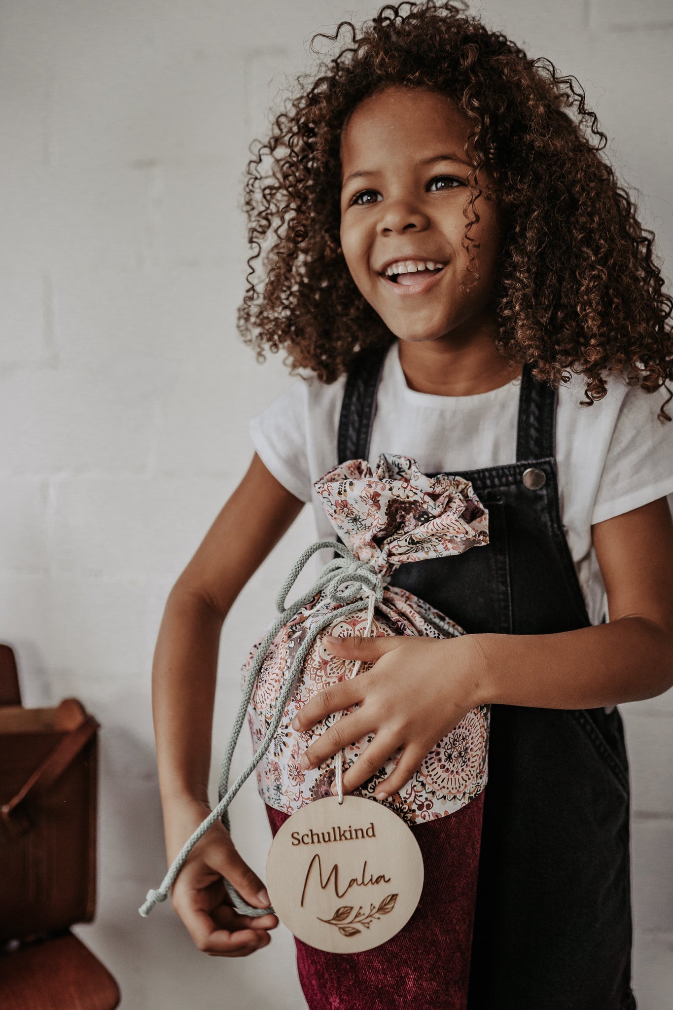 Schultüte aus Feincord Paisley/ Beere - Räuberkinder