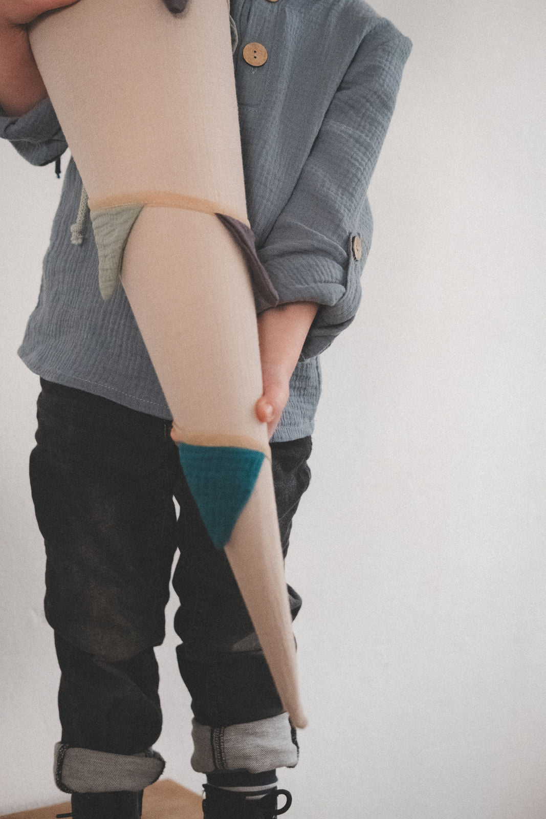 Schultüte aus Musselin Sand mit Wimpelkette Mint - Petrol - Grau - Räuberkinder