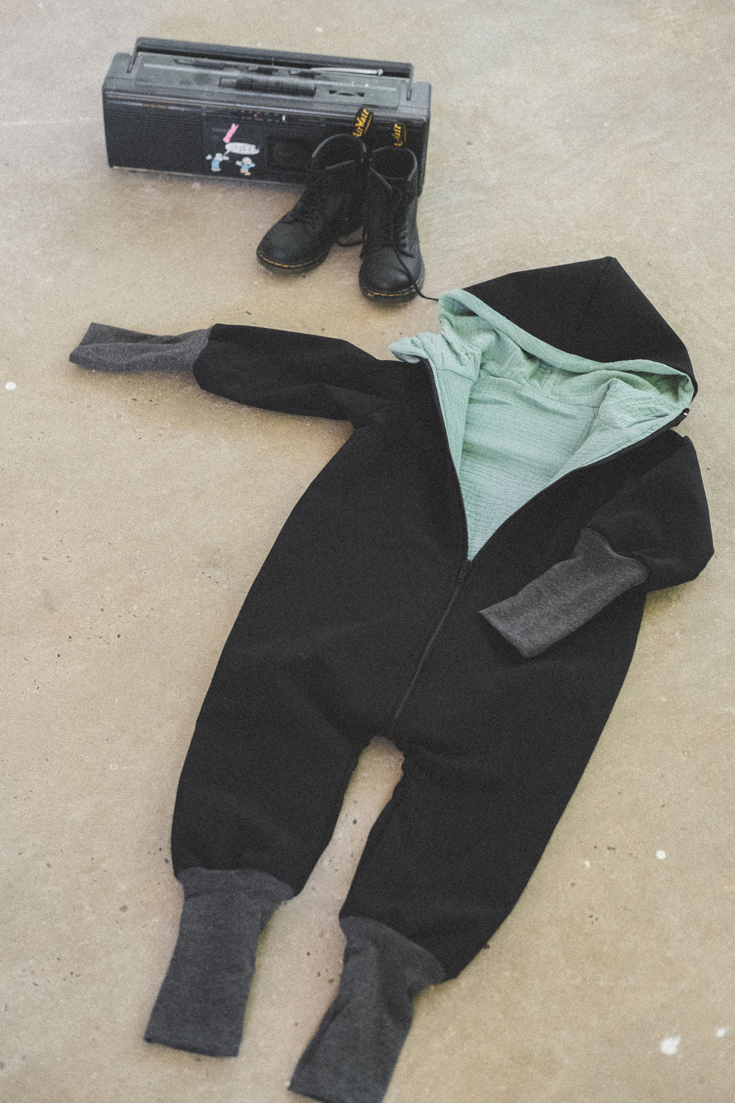 Softshell - Overall Anthrazit / Musselin Eukalyptus - Räuberkinder