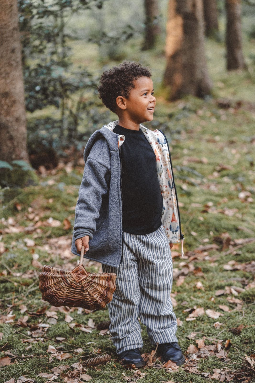 Sweatjacke Kinder Kletterkind Taupe mit Boho Mond - Jacke - Räuberkinder 1