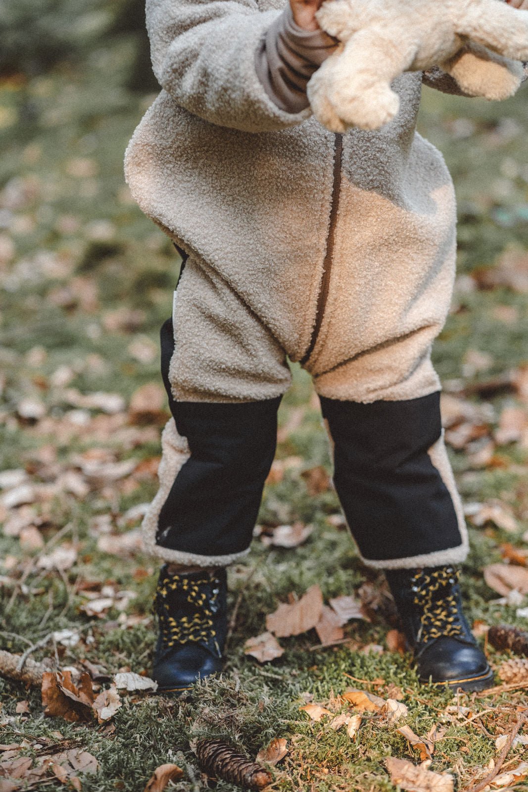 Teddyanzug Kinder mit Softshell Sand und Stripes Beige - Räuberkinder 3