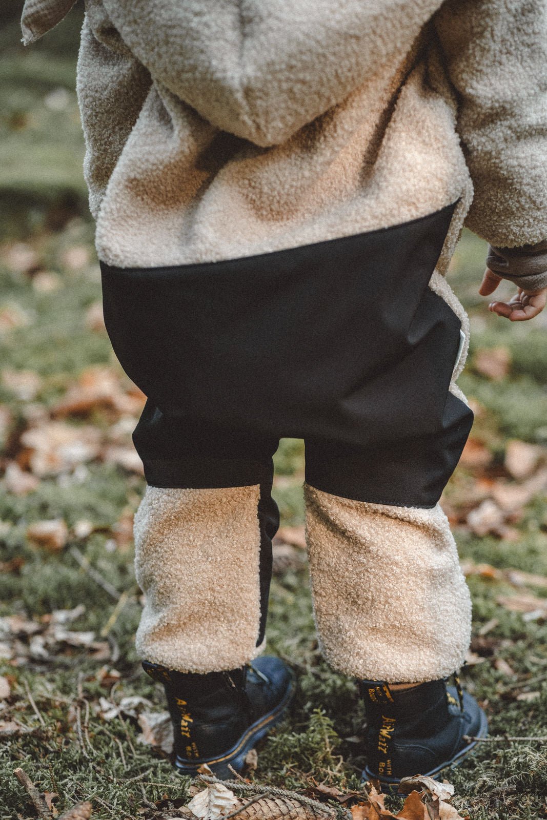 Teddyanzug Kinder mit Softshell Sand und Stripes Beige - Räuberkinder 6