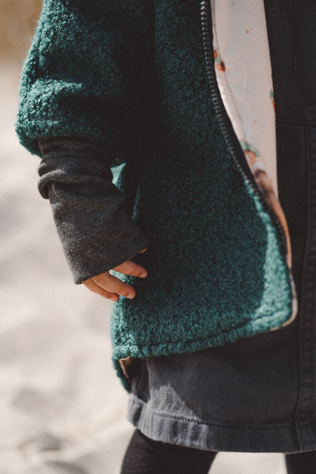 Teddyjacke aus Bouclé - Petrol / Erdbeermädchen - Räuberkinder