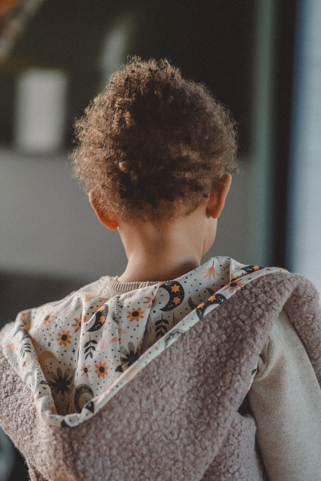 Teddyweste aus Bouclé - Rosa x Boho Mond - Räuberkinder