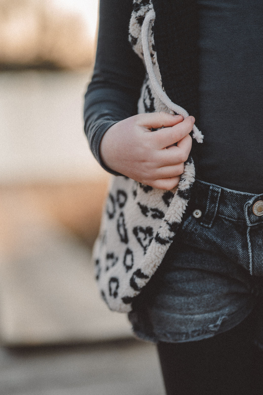 Teddyweste Leoprint x Musselin Schwarz - Räuberkinder