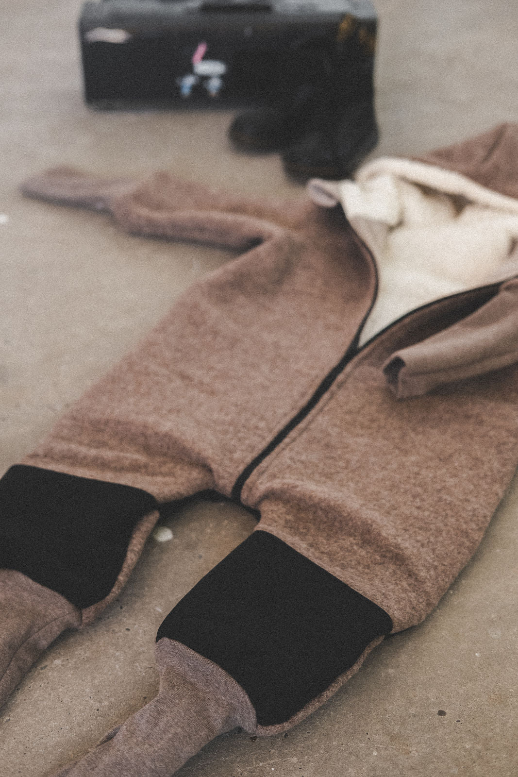 Matschkind woolen overall taupe / muslin sand