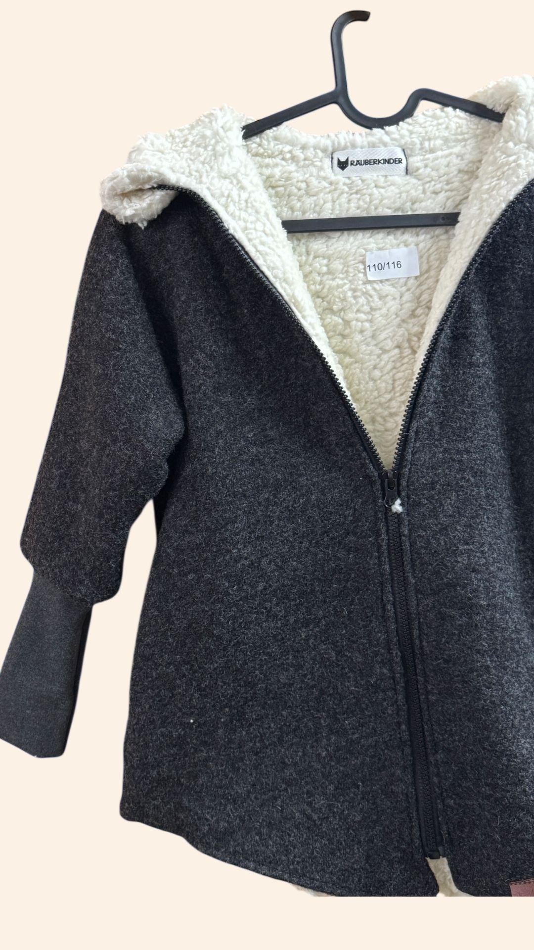 B - Ware / Wollwalkjacke / Anthrazit / Teddyfell / Größe 110/116 - Räuberkinder