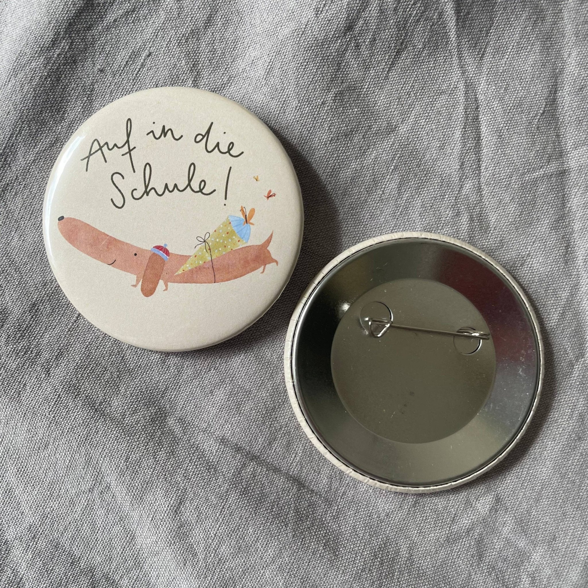 Button "Auf in die Schule" Dackel, Einschulung, Schultüte - Räuberkinder 3