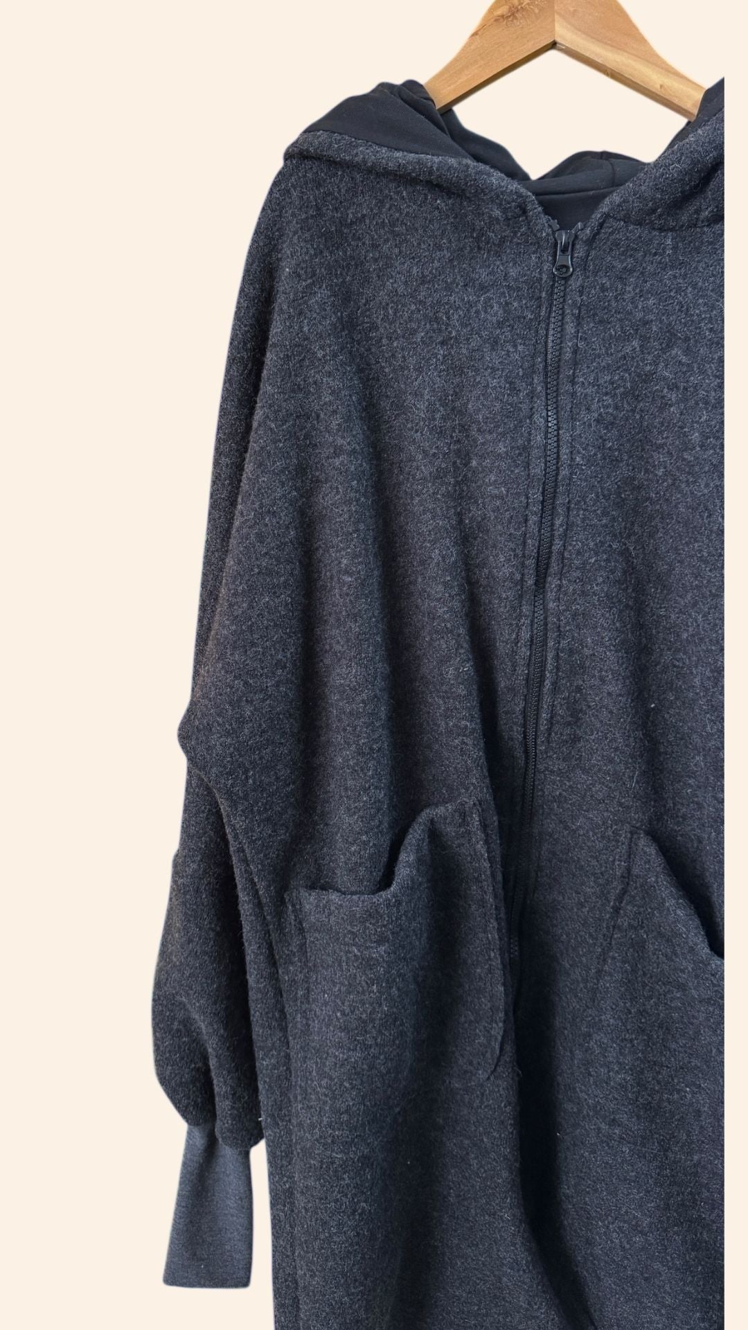 Einzelstück / Damenjacke aus Wollwalk / Anthrazit / schwarz / S - M - Räuberkinder