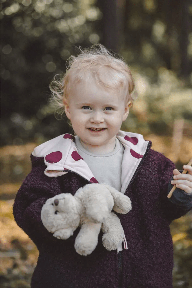 Oversizejacke Kinder Teddyfell Bordeaux mit Punkte - Räuberkinder 3
