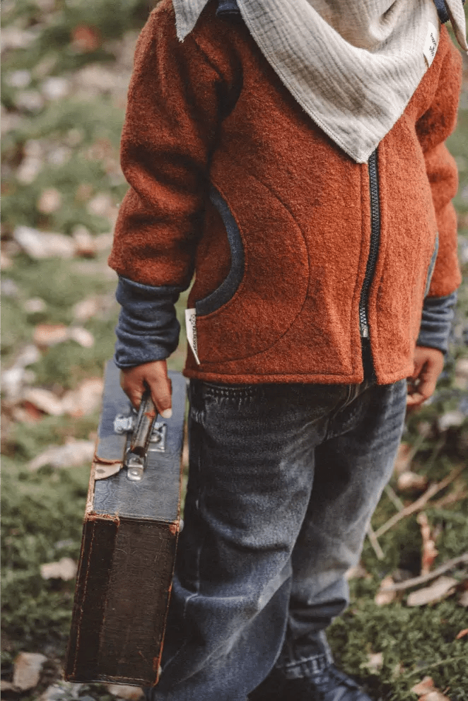Wollwalk Jacke Kinder Kletterkind mit Merino Jersey in Rost - Räuberkinder 1